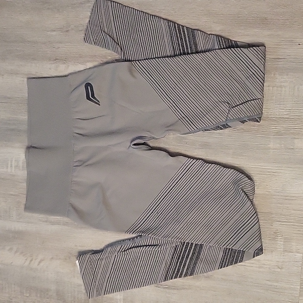 Pursue Fitness sports bra and leggings